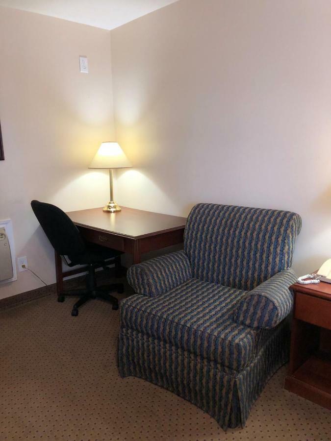 Royal Napanee Inn Greater Napanee Dış mekan fotoğraf